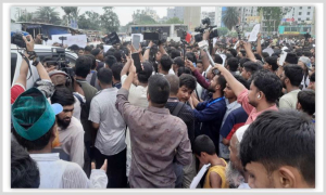 বিক্ষোভে উত্তাল মাইলস্টোন এলাকা