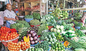  নিত্যপণ্যের বাজারে আগুন