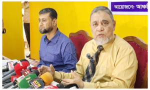 চেয়ার ছাড়ার হুমকি সিইসি'র!