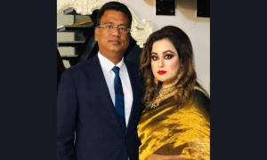এবার ধরা সাবেক হুইপ ও তার স্ত্রী