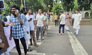 ভোটগ্রহণ শুরু