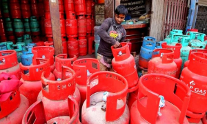 এলপি গ্যাসের নতুন দাম নির্ধারণ আজ