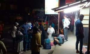 আটকে পড়া পর্যটকদের পাশে সেনাবাহিনী