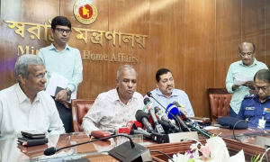 অসুরের মুখে দাঁড়ি, যা বললেন স্বরাষ্ট্র উপদেষ্টা