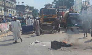 হেফাজত নেতার মৃত্যুতে মহাসড়ক অবরোধ