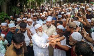 যেন হ্যামিলনের বাঁশিওয়ালা