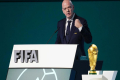 চাপে ফিফা সভাপতি