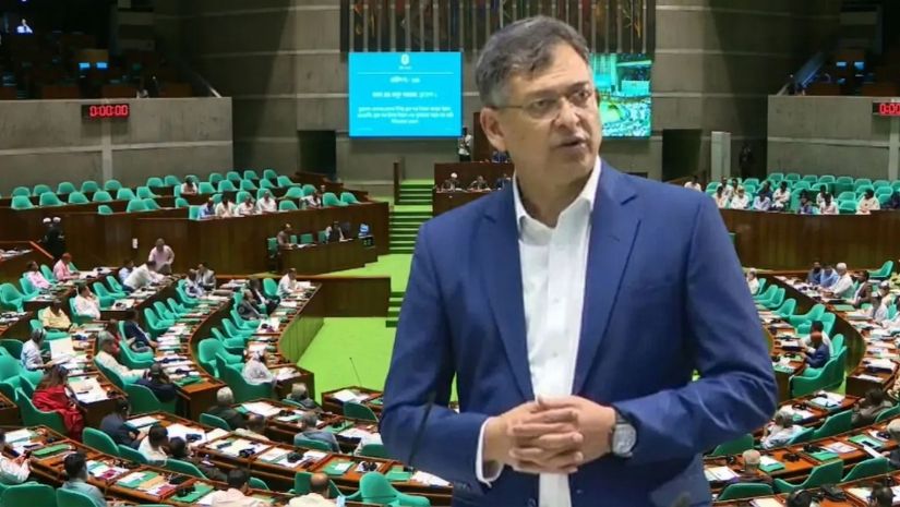 জ্বালানি সংকট নিয়ে সংসদে যা বললেন স্বরাষ্ট্রমন্ত্রী