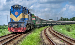 ট্রেনভাড়া বাড়বে কি না? যা জানা গেল