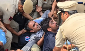 ফের উত্তাল ভারত, দাবি কী?