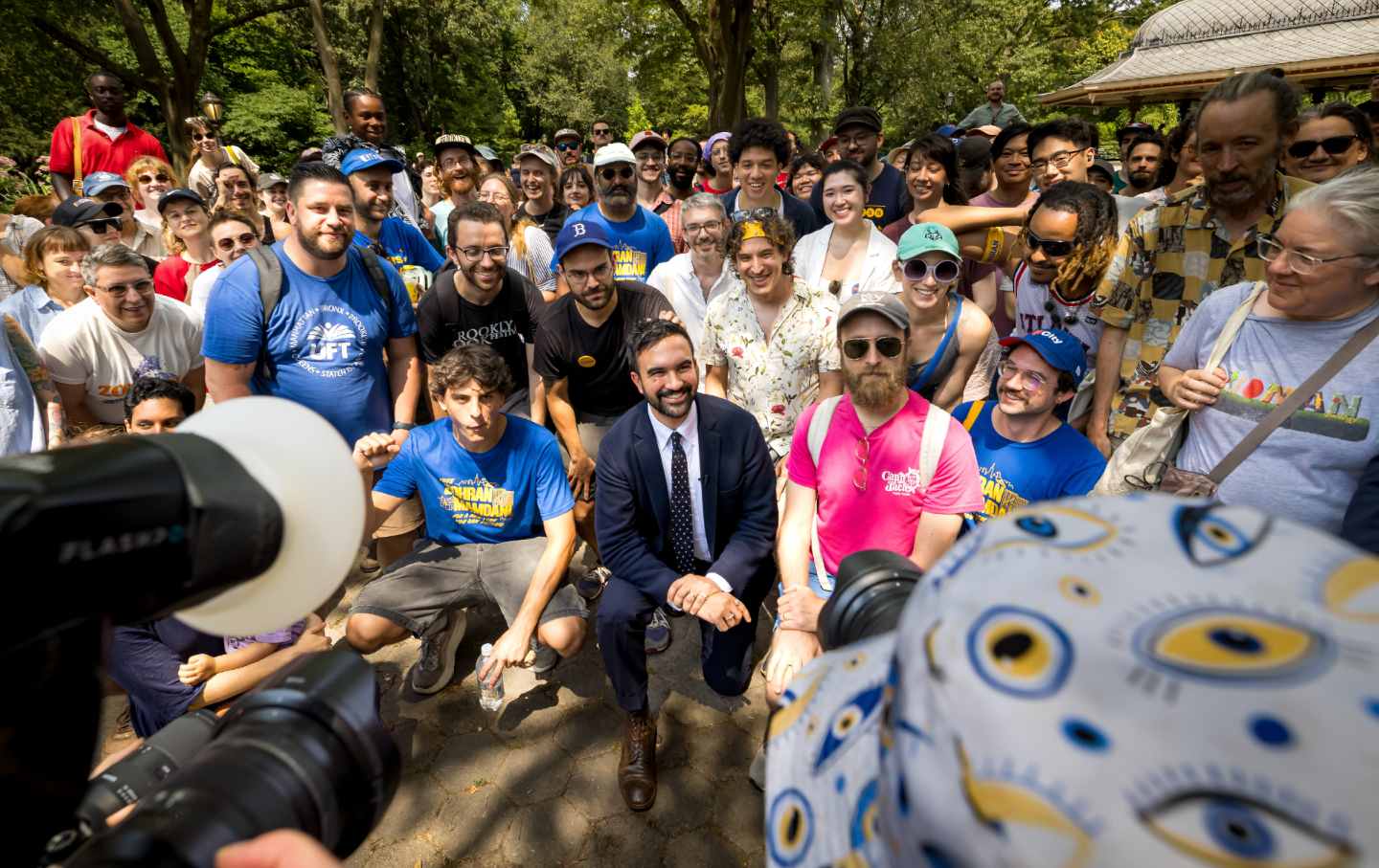 ইতিহাসের কতদূরে দাঁড়িয়ে  মামদানি?