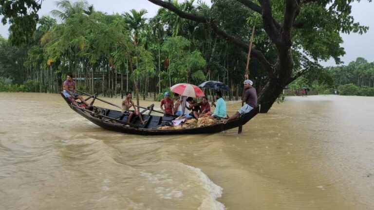 পানিবন্দি কক্সবাজারের ৯ উপজেলার দুই লাখ মানুষ