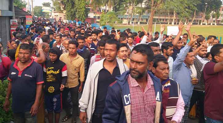 কোটালীপাড়ায় চিন্ময় অনুসারীদের বিক্ষোভ—ওসি আহত, আটক ৩