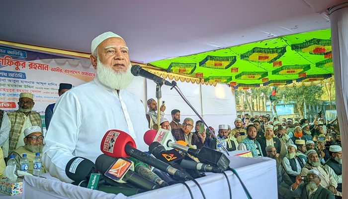 মেজরিটি-মাইনরিটি ধাক্কাধাক্কি শেষ করে মাটিতে মিশিয়ে দিতে চাই: জামায়াত আমির